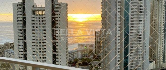 Venta de Estupendo departamento Costa de Montemar 3 dormitorios 2 baños, amplia terraza, con 2 estacionamientos